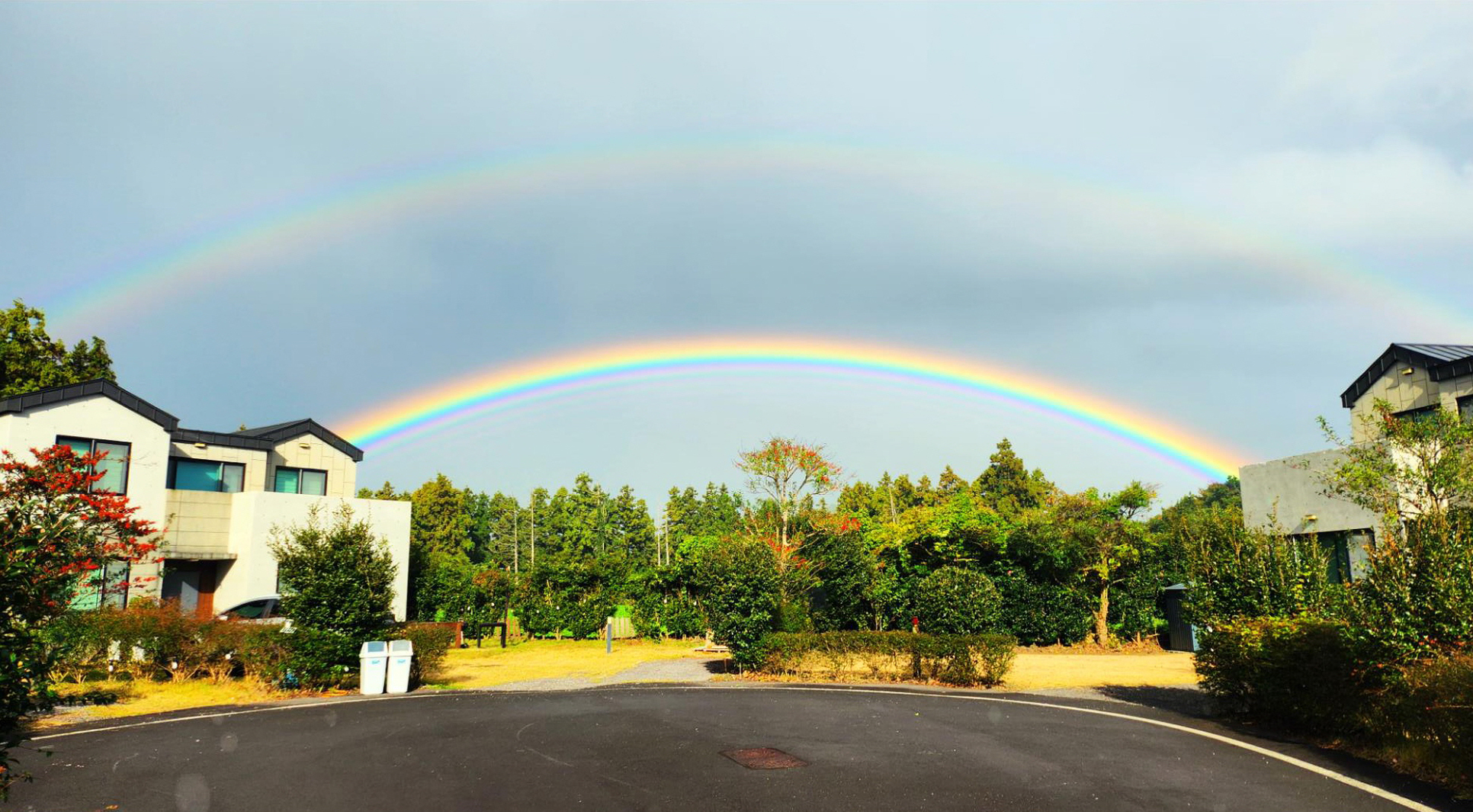 ���κ�����143