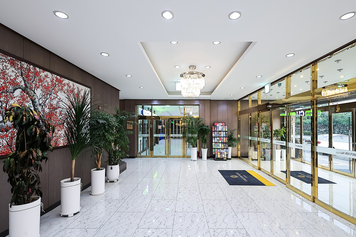 Lobby 2