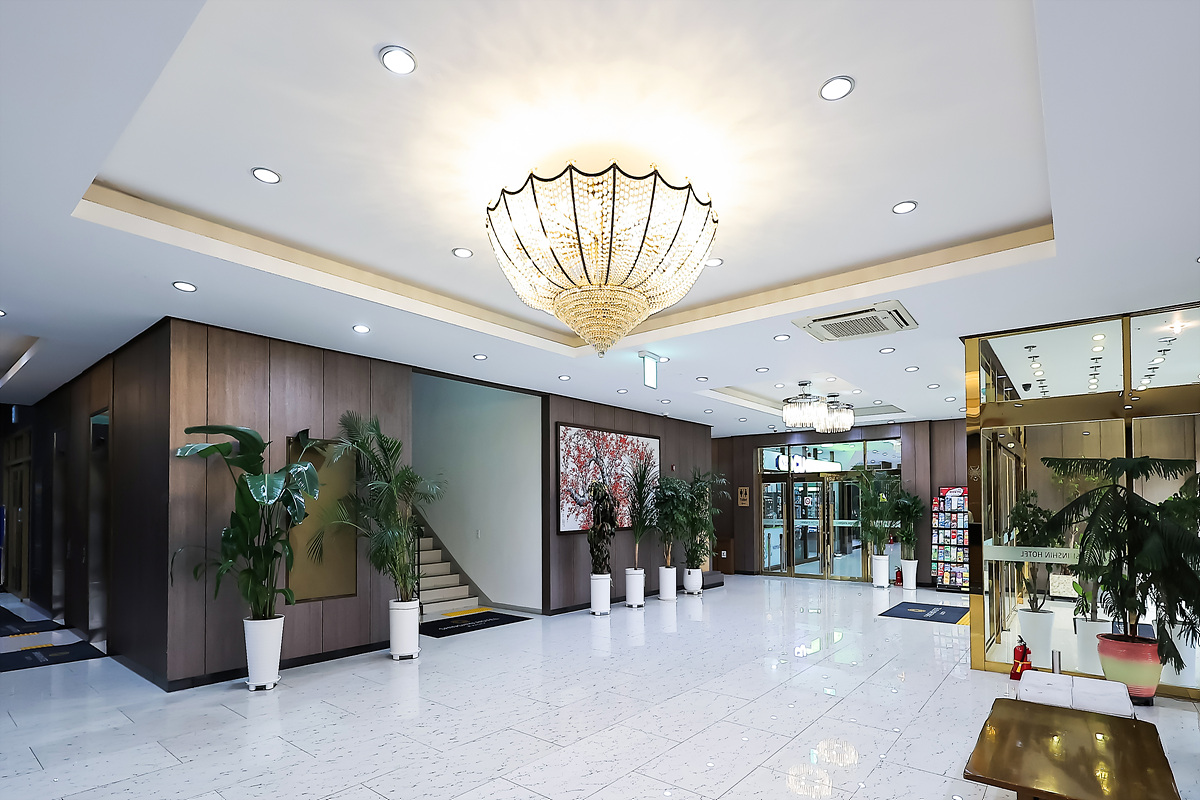 Lobby 1