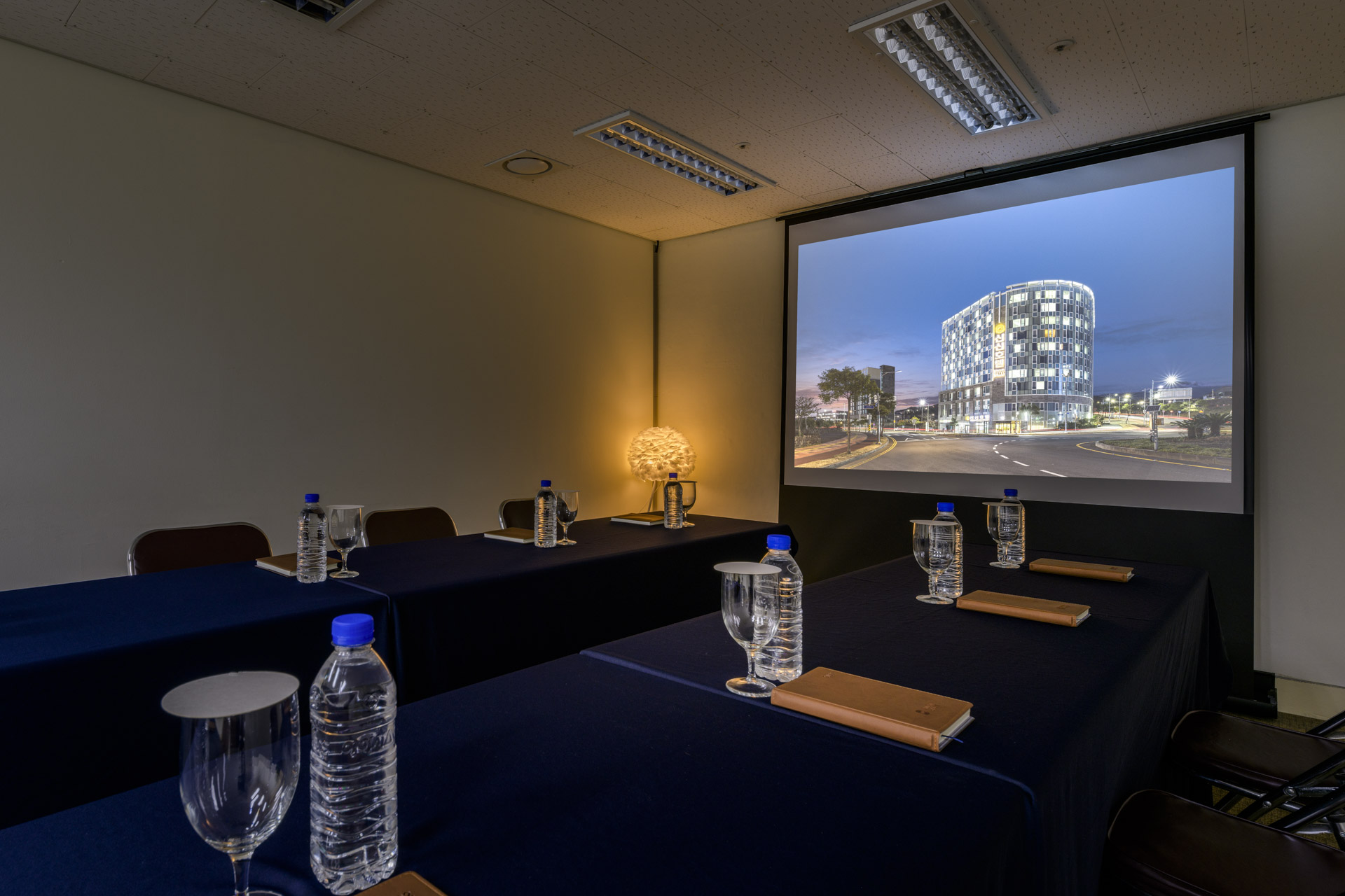 seminar room2