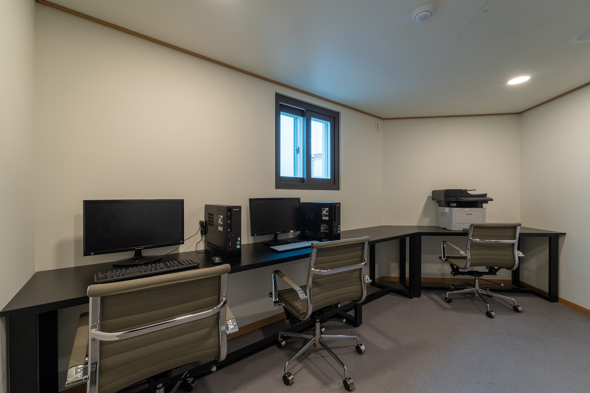 ����Ͻ�����