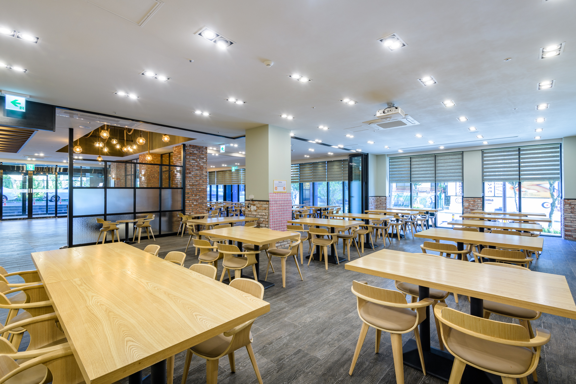 Restaurant 6